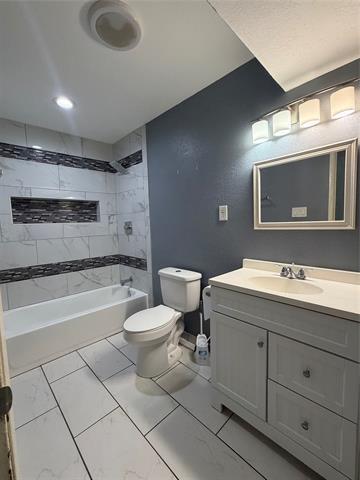 Building Photo - 4300 Campion Ln
