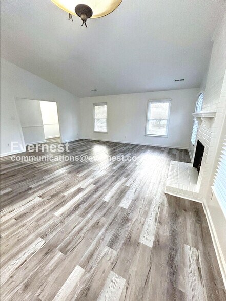 Building Photo - 5202 Harrod Ct