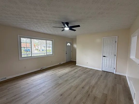 Building Photo - 3968 Ganyard Ave