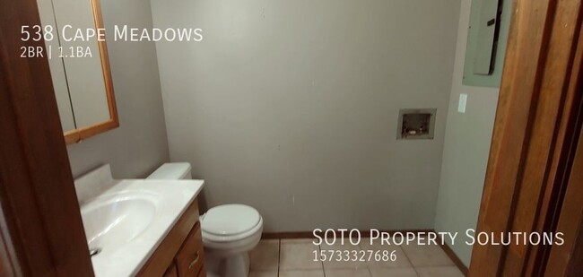 Building Photo - 2BD/1.5BA Pet-Friendly Duplex