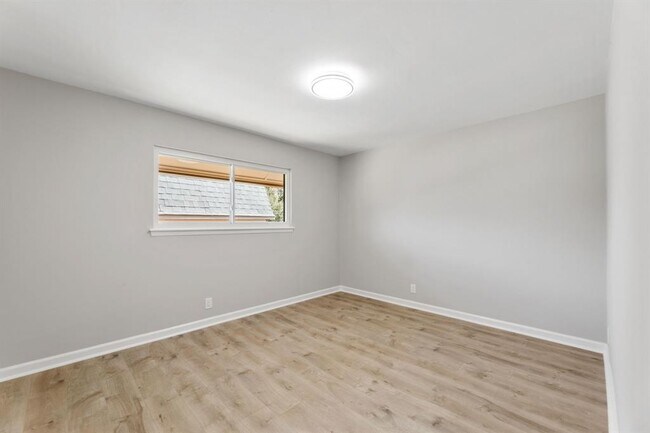 Building Photo - 7603 Barcelona Cove