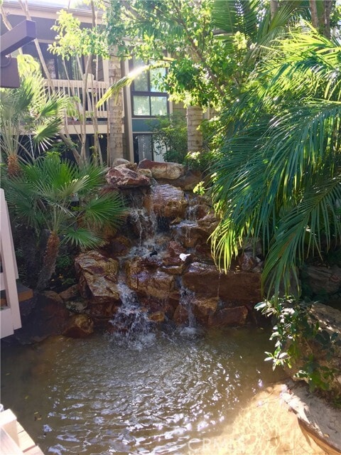 Building Photo - 999 N Pacific St