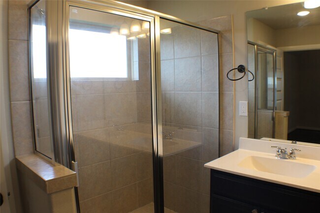 Building Photo - 8115 Anderwood Knl Trce