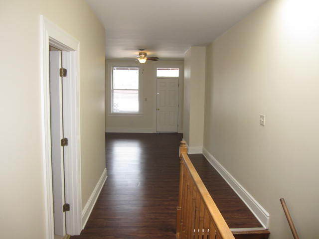 Building Photo - Steiner Realty South Side Listings