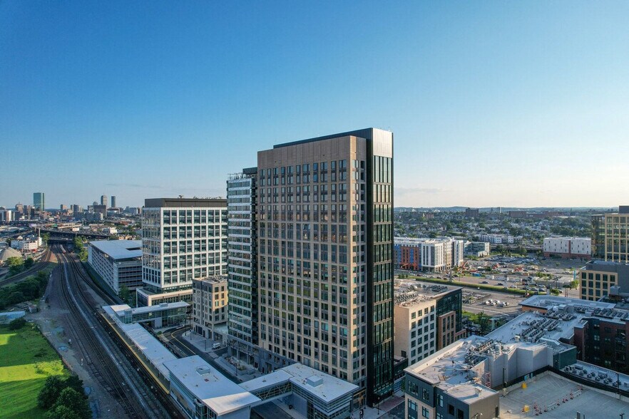 Building Photo - 485 Foley St