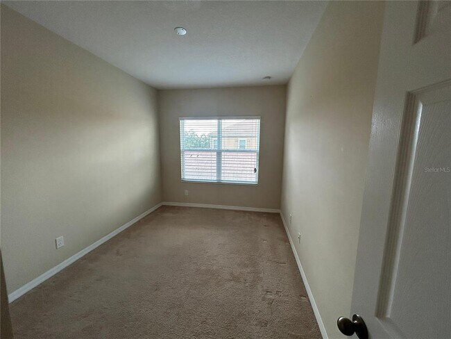 Building Photo - 11213 Grander Dr