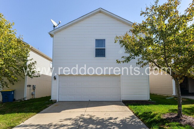 Building Photo - Charm and Convenience: Your Ideal 2-Bedroo...