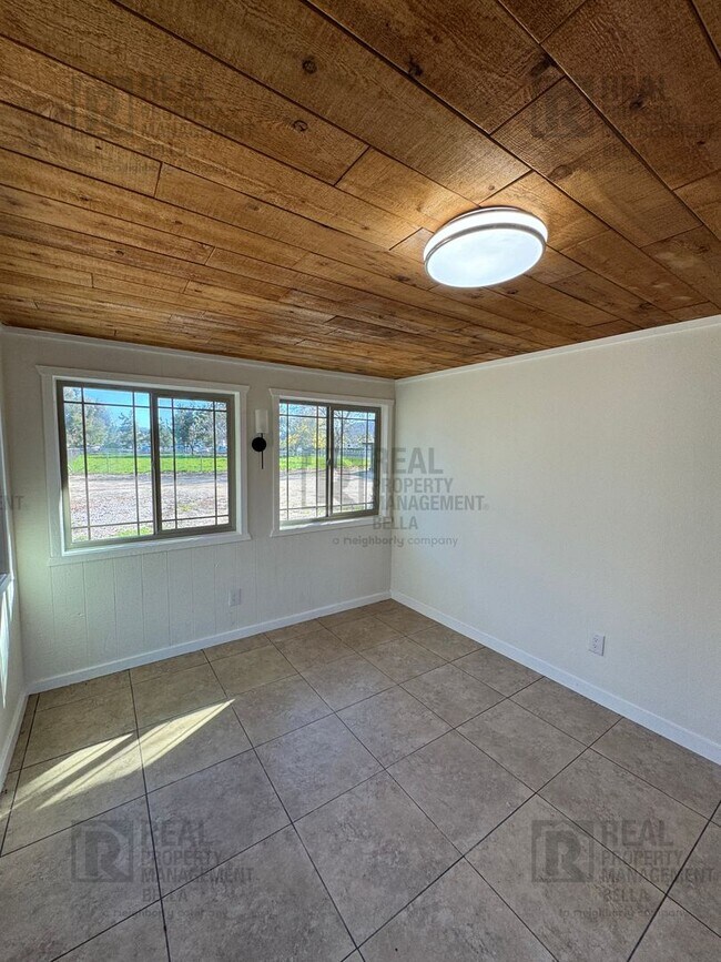 Building Photo - 7BR Single-Story Retreat on 2.7+ Acres – Spacious, Sun-Filled Living in Prime Temecula