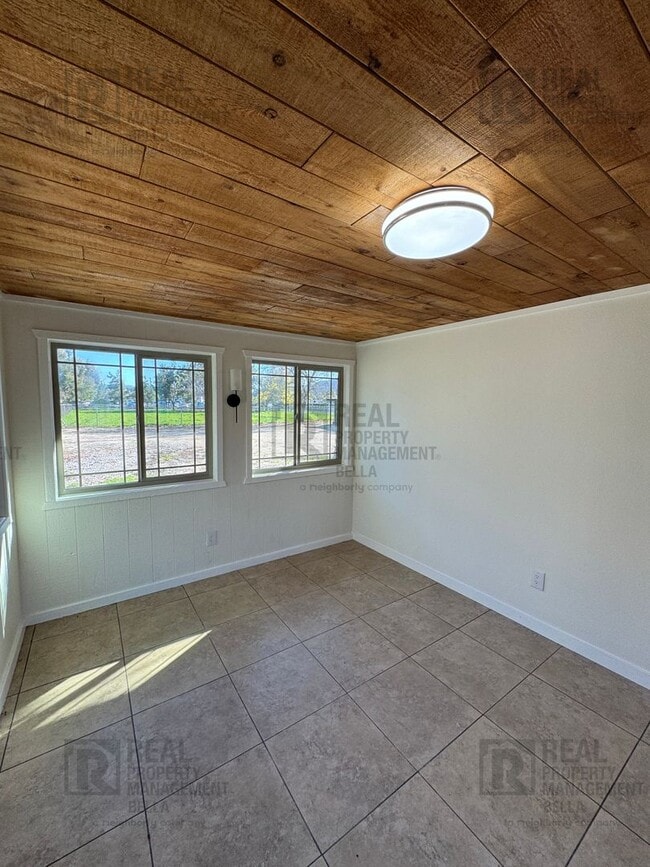 Building Photo - Spacious Single-Story 7-Bedroom Home with Open Layout & Abundant Natural Light