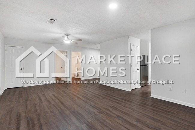 Building Photo - 462 Johnson Pool Rd