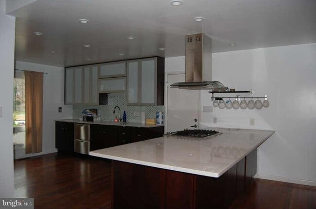 Building Photo - 3808 Maryland St
