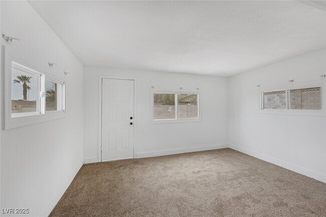 Building Photo - 4161 Oxnard Cir
