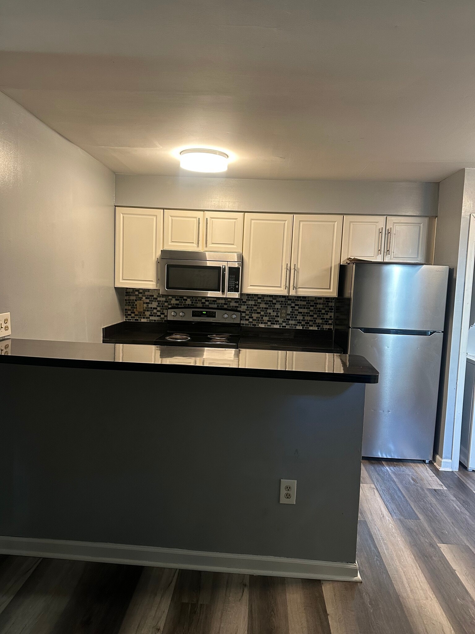 Building Photo - 5384 Bedford Ter