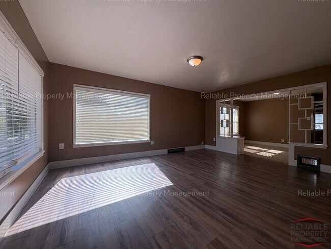 Building Photo - 1153 Idaho Ave