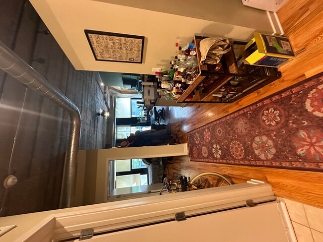 Building Photo - 1151 W 14th Pl