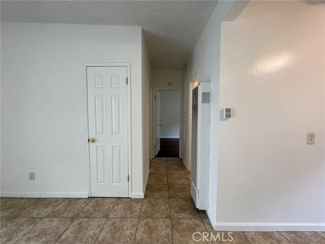 Building Photo - 701 Adlena Dr