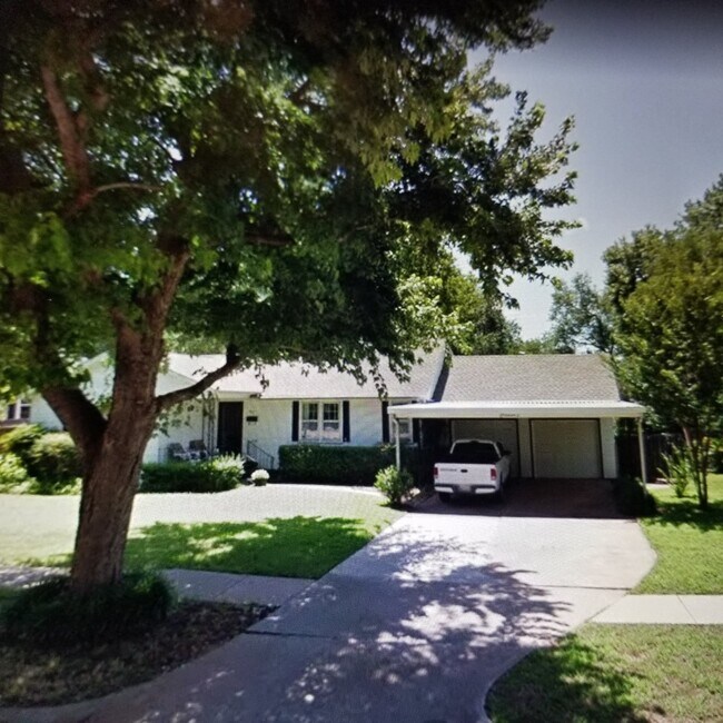 412 E 8th St 412 E 8th St Edmond OK 73034 Apartment Finder