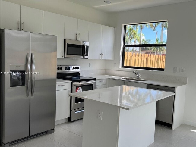 Building Photo - 13364 SW 287th Ter