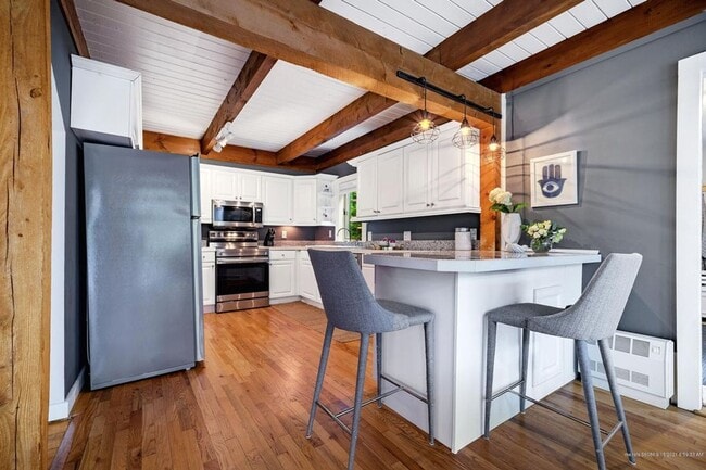 Building Photo - House For Rent in West Bath