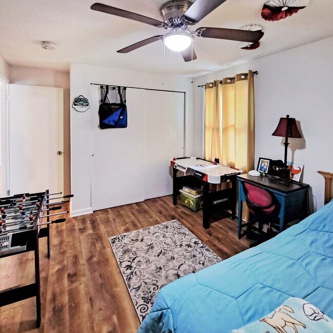 Building Photo - 3506 Lisa Ln