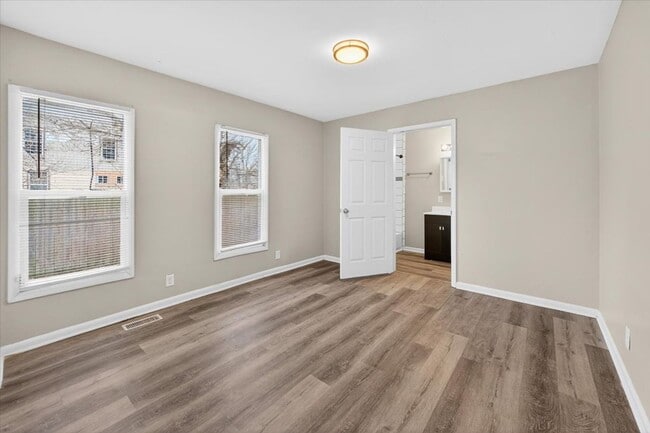 Building Photo - 3610 N Emerson Ave