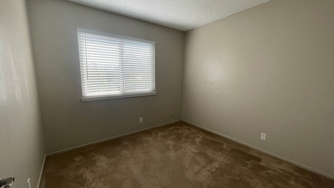 Building Photo - 1109 Camino Del Valle