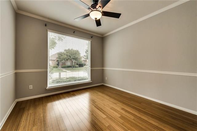 Building Photo - 1439 Royal Oaks Dr