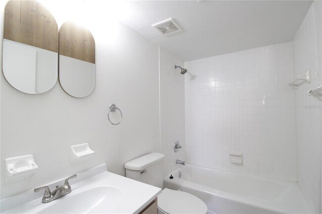 Building Photo - 2360 SW Archer Rd