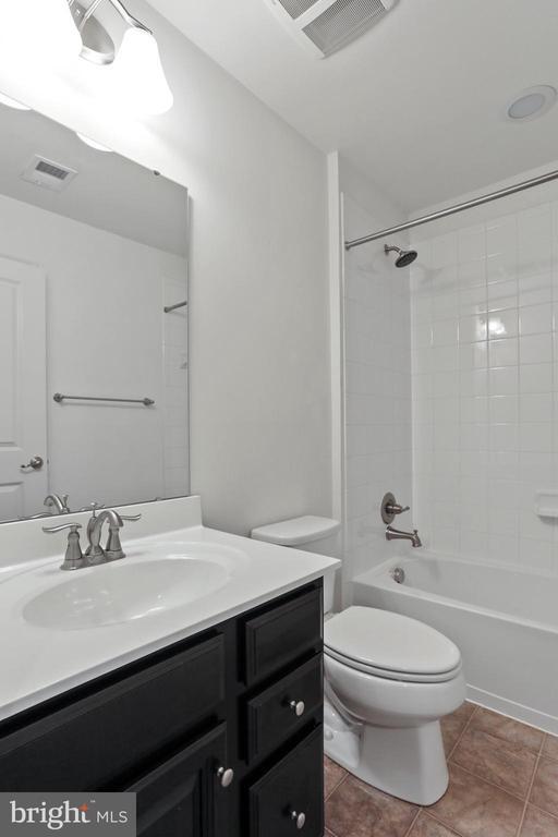 Building Photo - 85 Norwood Dr