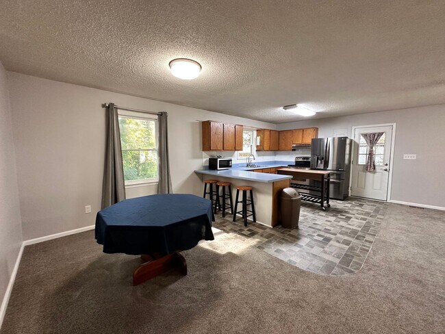 Building Photo - Exclusively Offered by Muse Realty Rentals, LLC