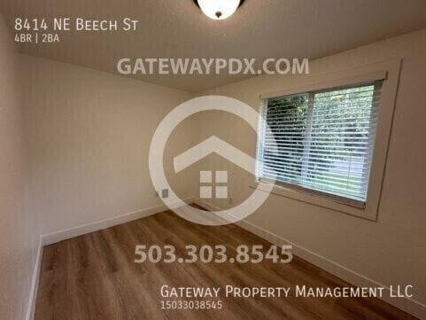Building Photo - 8414 NE Beech St