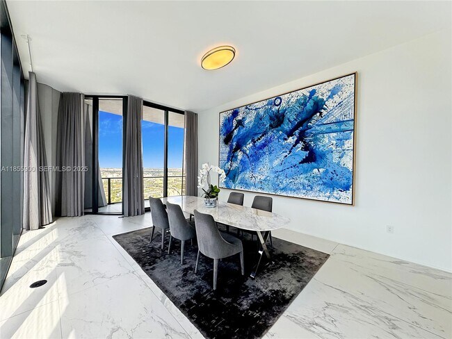 Building Photo - 1000 Biscayne Blvd