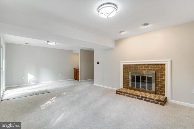 Building Photo - 2131 Kings Mill Ct