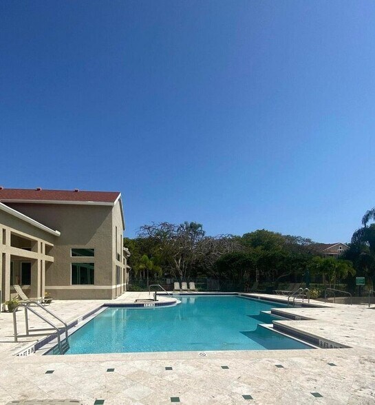 Building Photo - 1885 Palm Cove Blvd