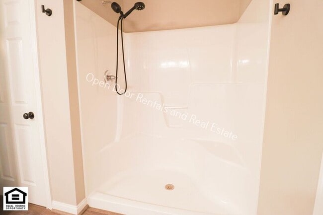 Building Photo - 4123 Woodfield Run