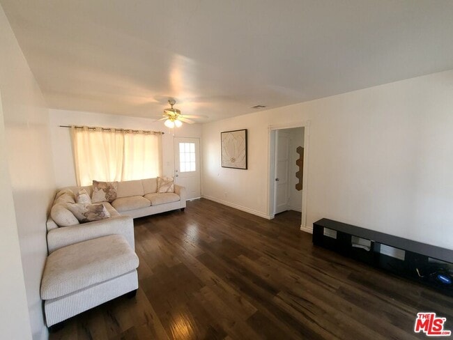 Building Photo - 18133 Lull St