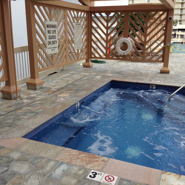 Building Photo - Remodeled High floor furnished Studio/1 Bath at Island Colony - Available 11/30/25