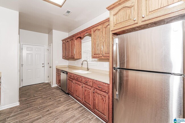 Building Photo - 140 Camellia Ln