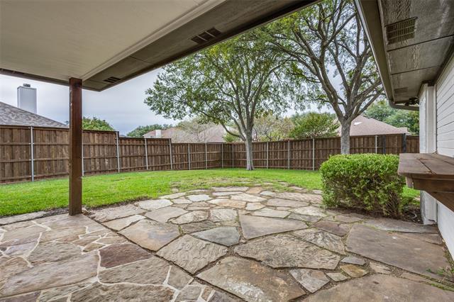 Building Photo - 7800 Glenoaks Dr