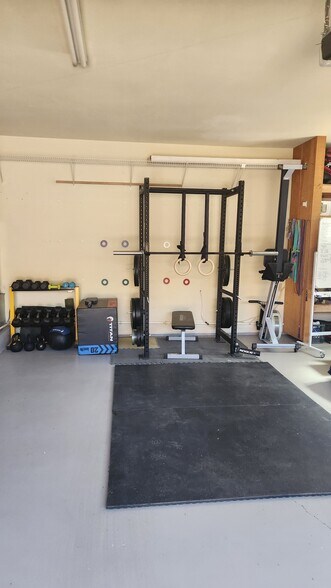 Building Photo - 175 Creek Rock Rd