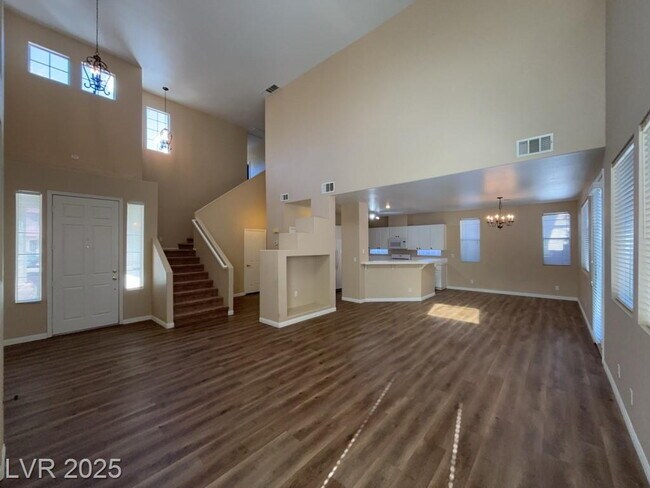 Building Photo - LIMITED TIME ONLY! 2 WEEKS FREE RENT *excludes recurring fees* Charming 3-Bedroom Oasis on Butter...