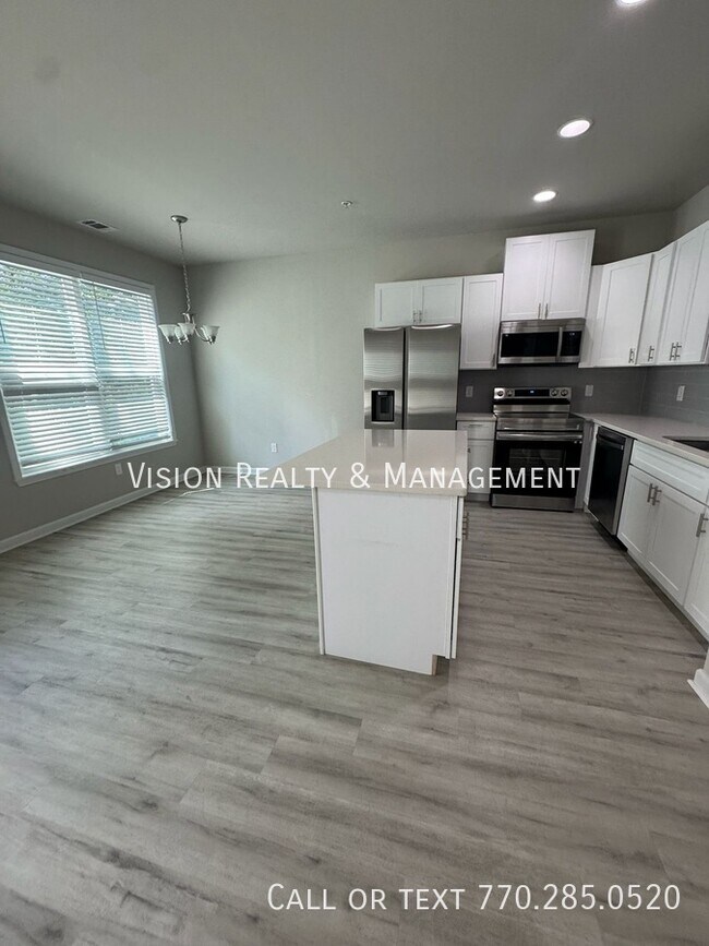 Building Photo - 8330 Triple Crown Dr