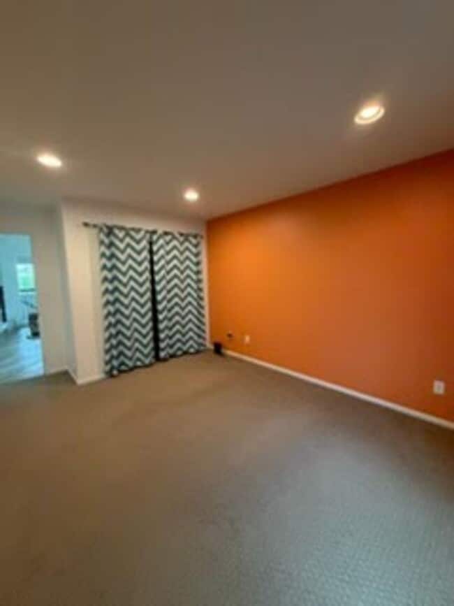 Building Photo - 34253 Chaparossa Dr