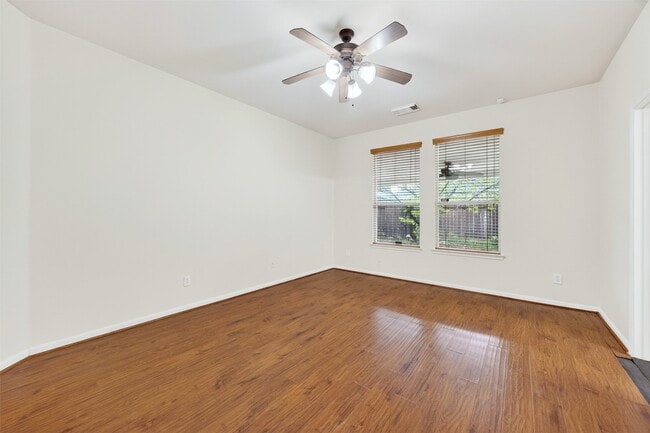 Building Photo - 11630 Forest Wind Ln