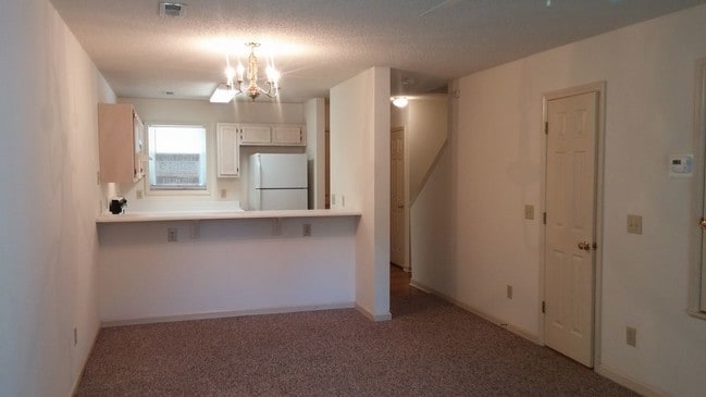 Building Photo - VILLAGE SQUARE