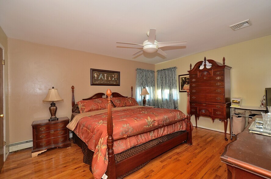 Building Photo - 1063 Mason Ct