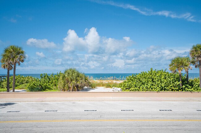 Building Photo - 113-112 12th Ave