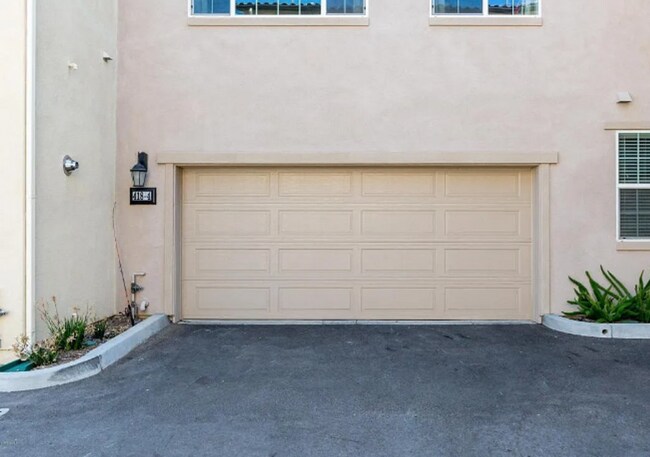 Building Photo - Beautifully upgraded 3-bedroom, 4-bathroom Simi Valley home