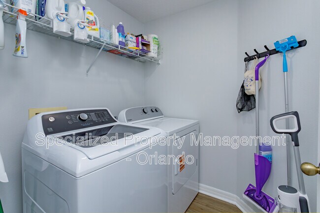 Building Photo - 2532 Ventura Cir