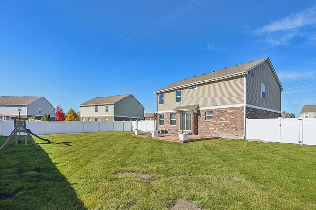 Building Photo - 1672 Glenbrooke Ln